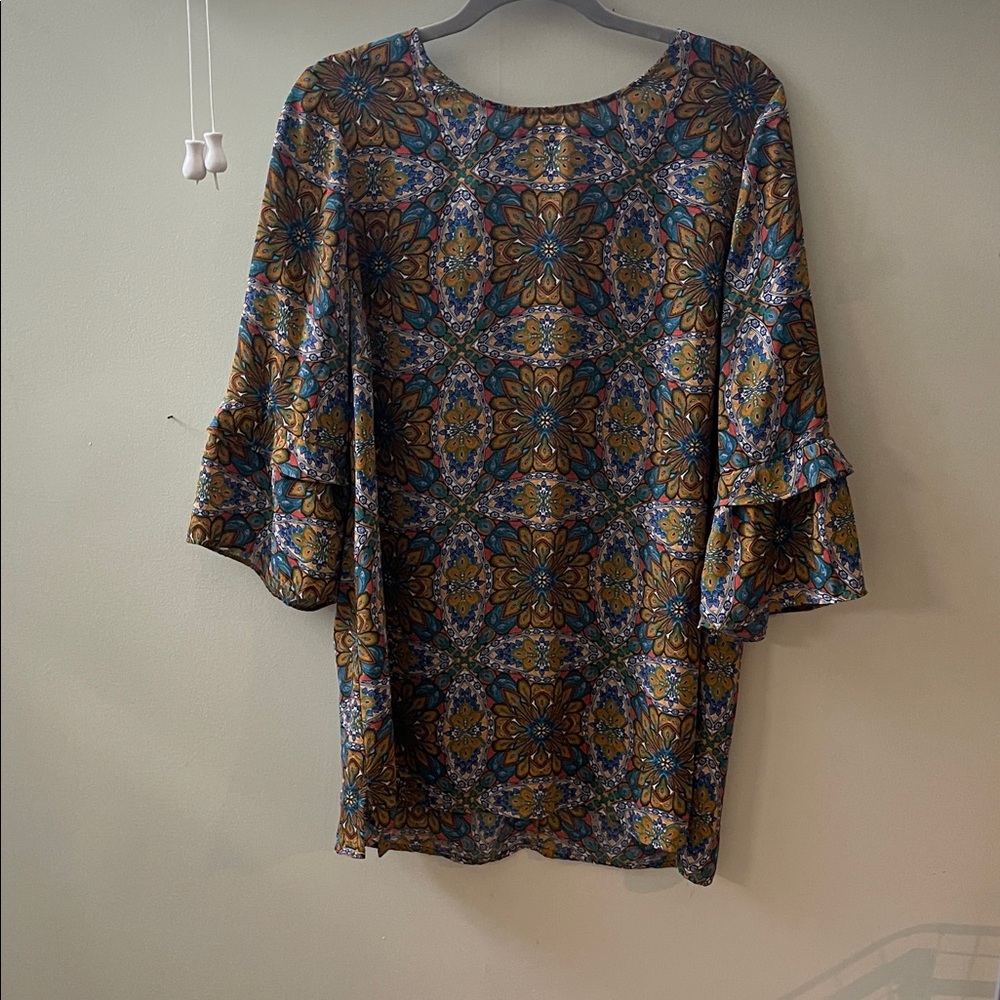 DR2 Multicolor Floral Print Top